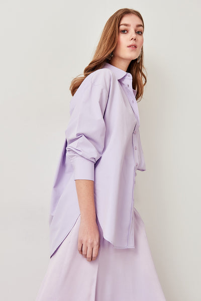 Basic Lila Boyfriend Shirt