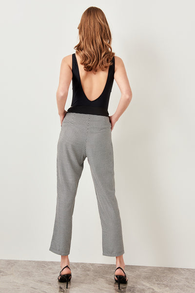 Advanced Linking Gray Pants