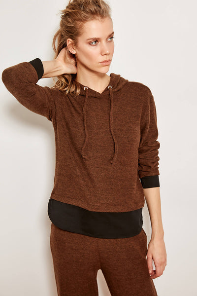 Brown Yarns Knitting Sweatshirts